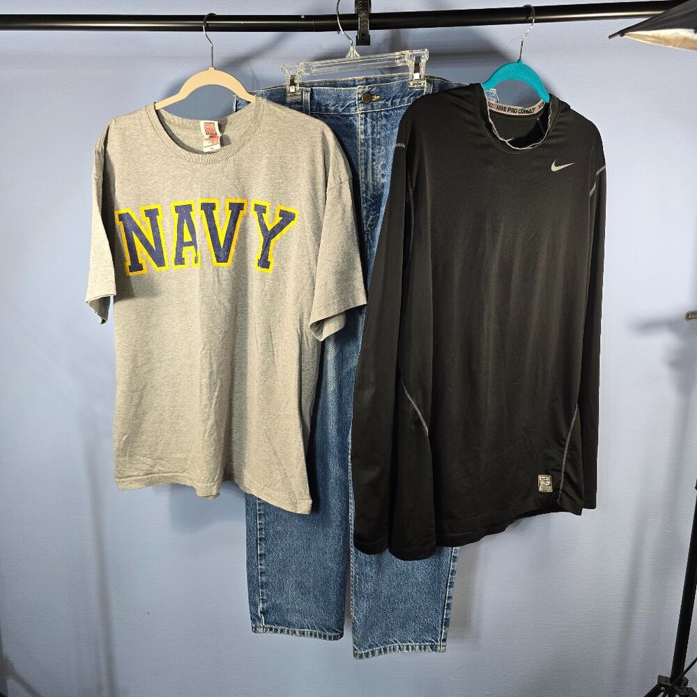 Men's 3-piece Bundle, Carhartt Jeans 40 X 30, Nike Tee XL, Navy Top XL (Q-17)